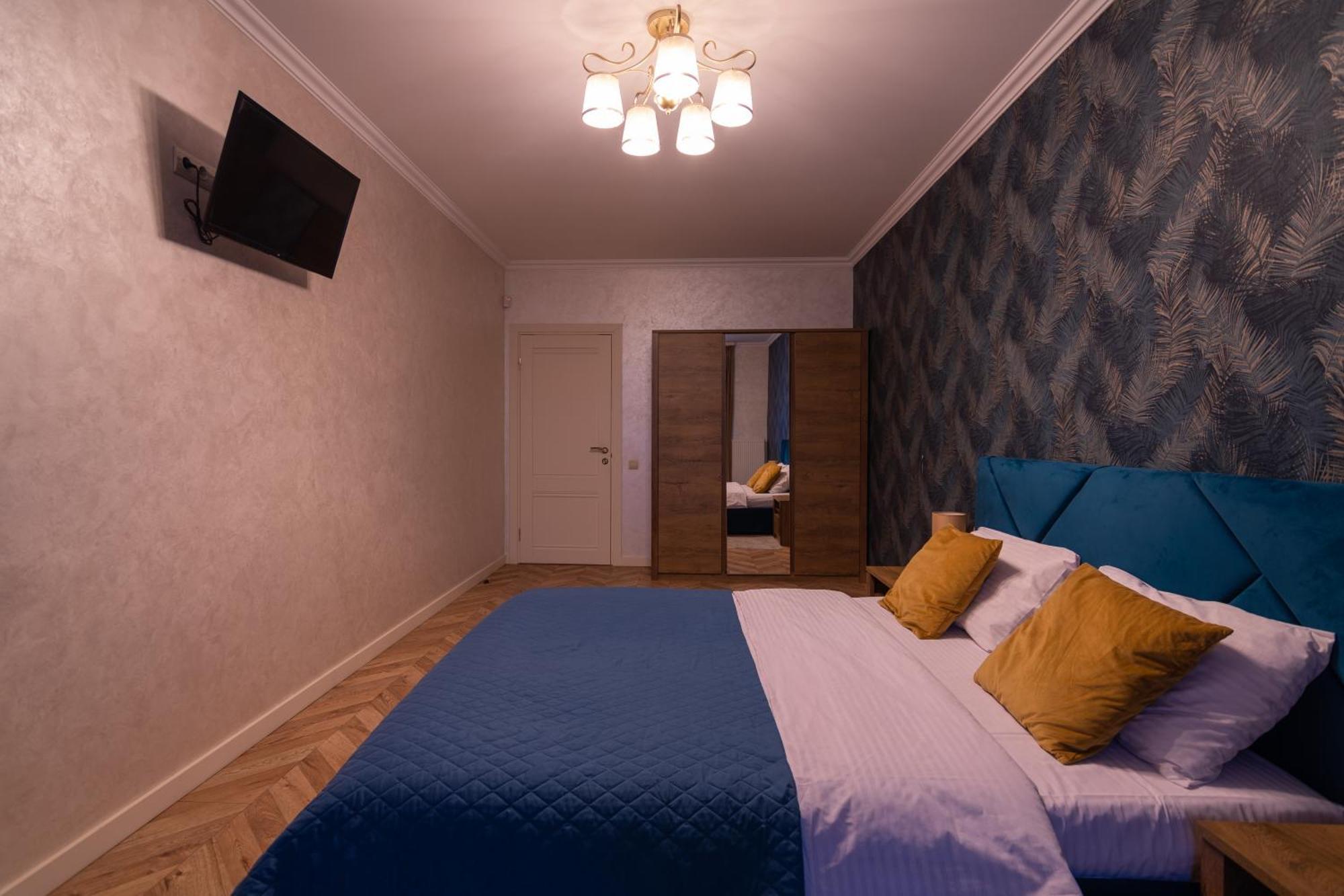 Avalon Premium Two Bedrooms Apartment リヴィウ エクステリア 写真