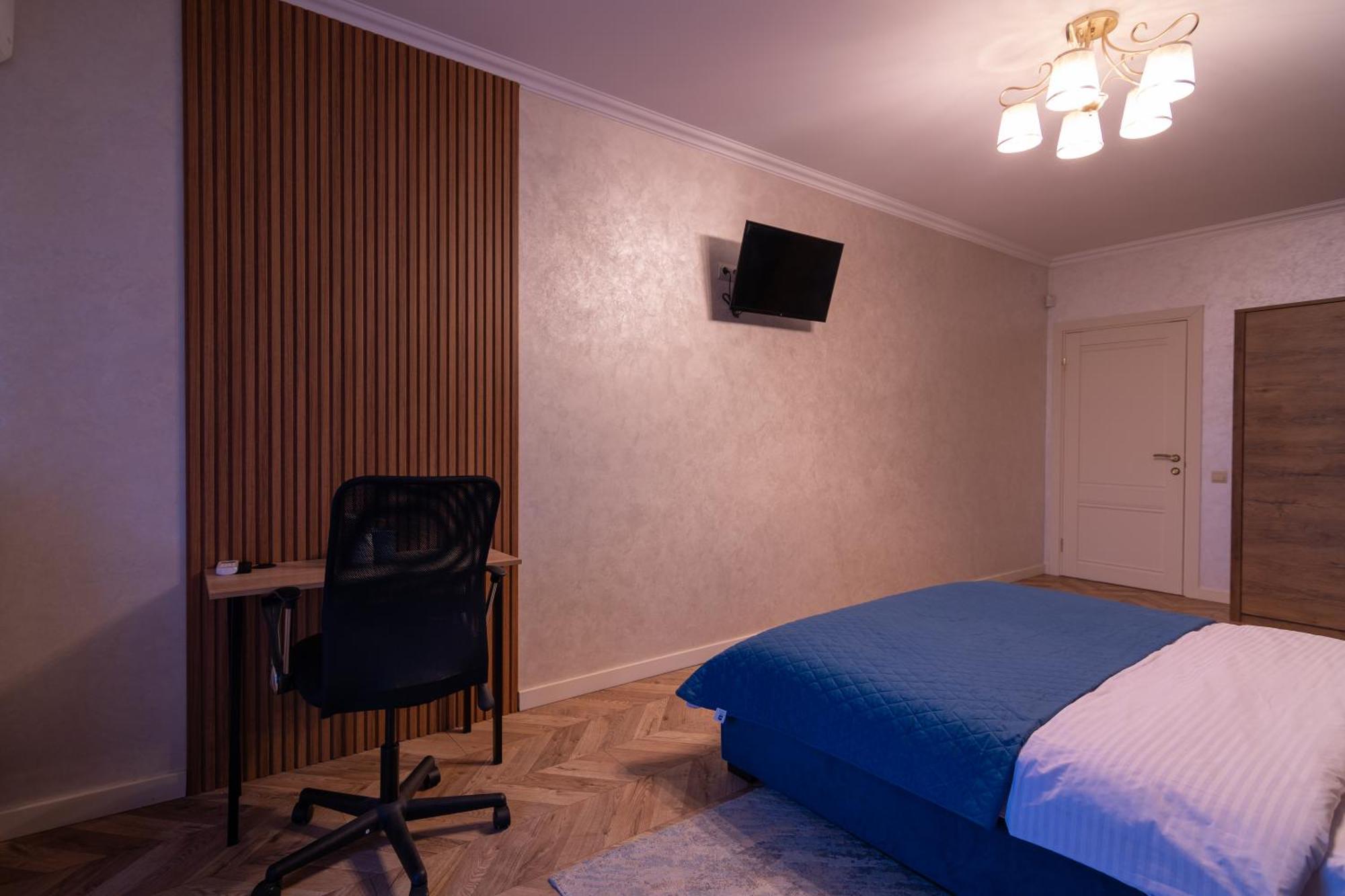 Avalon Premium Two Bedrooms Apartment リヴィウ エクステリア 写真